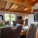 Ferienhaus-marinaperle-am-kai-29a Hébergement de vacances *